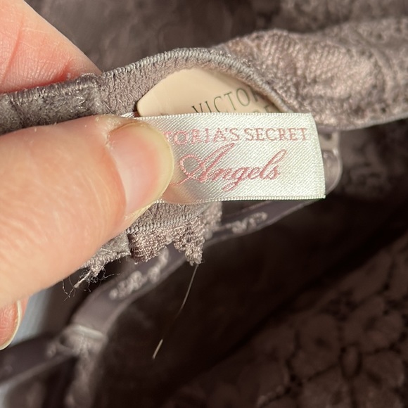 Victoria's Secret angels BRA PANTY SET ANGELS Red Lace 36B AND Large - Picture 8 of 11